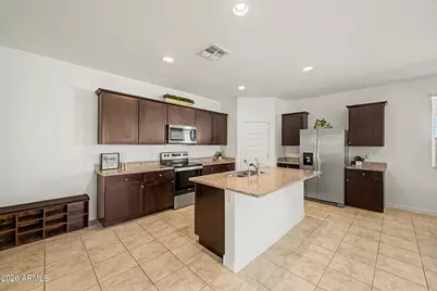 3229 W Shanley Avenue, Apache Junction, AZ 85120 - Photo 9