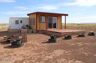 479 Aarons Pl, Winslow, AZ 86047 - Photo 1