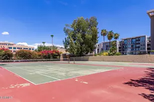 2233 E Highland Ave, Phoenix, AZ 85016 - Photo 25