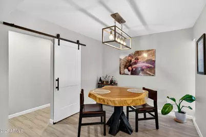 2233 E Highland Avenue #134, Phoenix, AZ 85016 - Photo 11