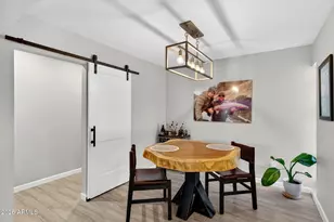 2233 E Highland Ave, Phoenix, AZ 85016 - Photo 11