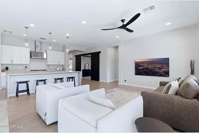22036 N 59th Way, Phoenix, AZ 85054 - Photo 5