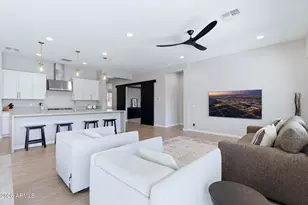 22036 N 59th Wy, Phoenix, AZ 85054 - Photo 5