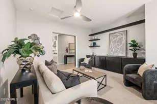 22036 N 59th Wy, Phoenix, AZ 85054 - Photo 15