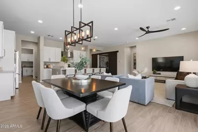 22036 N 59th Way, Phoenix, AZ 85054 - Photo 9