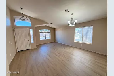 15991 W Moreland Street, Goodyear, AZ 85338 - Photo 3