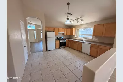 15991 W Moreland Street, Goodyear, AZ 85338 - Photo 5