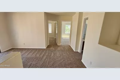 3989 E Hummingbird Lane, Phoenix, AZ 85050 - Photo 7