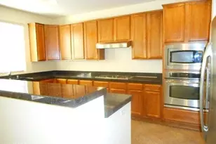 3989 E Hummingbird Ln, Phoenix, AZ 85050 - Photo 5