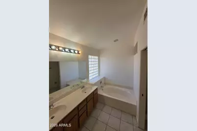 121 W Ivanhoe Street, Gilbert, AZ 85233 - Photo 17