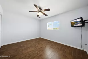 2310 E Betty Elyse Ln, Phoenix, AZ 85022 - Photo 15