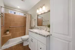 2310 E Betty Elyse Ln, Phoenix, AZ 85022 - Photo 13