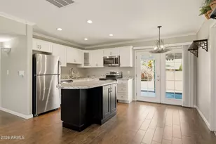 2310 E Betty Elyse Ln, Phoenix, AZ 85022 - Photo 3