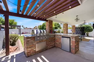 5221 E Paradise Ln, Scottsdale, AZ 85254 - Photo 23