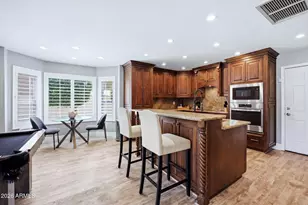 5221 E Paradise Ln, Scottsdale, AZ 85254 - Photo 11