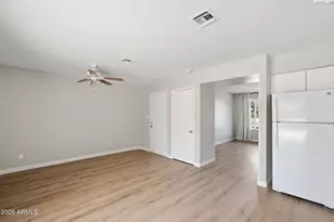 2519 E Anderson Dr, Phoenix, AZ 85032 - Photo 9