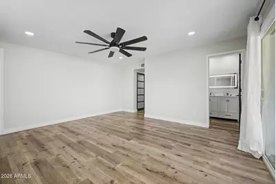 8833 N 39th Avenue, Phoenix, AZ 85051 - Photo 17