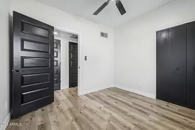 8833 N 39th Avenue, Phoenix, AZ 85051 - Photo 27