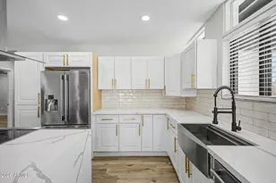 8833 N 39th Ave, Phoenix, AZ 85051 - Photo 13