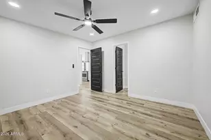 8833 N 39th Ave, Phoenix, AZ 85051 - Photo 29