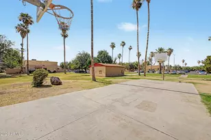 4252 N 68th Ln, Phoenix, AZ 85033 - Photo 21