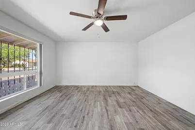 2527 W Larkspur Drive, Phoenix, AZ 85029 - Photo 7