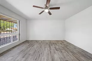 2527 W Larkspur Dr, Phoenix, AZ 85029 - Photo 7