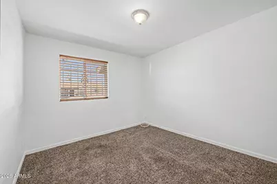 2527 W Larkspur Drive, Phoenix, AZ 85029 - Photo 17