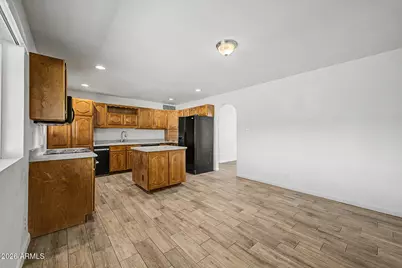 2527 W Larkspur Drive, Phoenix, AZ 85029 - Photo 9