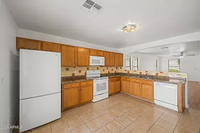 646 W Jahns Court, Casa Grande, AZ 85122 - Photo 11