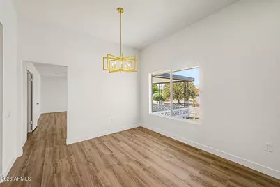 9337 W Hidden Valley Circle N, Sun City, AZ 85351 - Photo 11