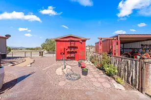 610 W Valleri Ann Rd, Paulden, AZ 86334 - Photo 39
