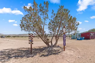 610 W Valleri Ann Road, Paulden, AZ 86334 - Photo 71