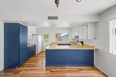 4915 W Villa Maria Drive, Glendale, AZ 85308 - Photo 7