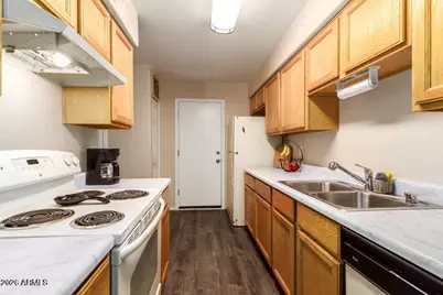 749 E Pepper Drive, Casa Grande, AZ 85122 - Photo 5