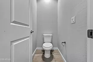 2319 W Darrow St, Phoenix, AZ 85041 - Photo 29