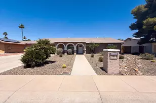 3028 E Marilyn Rd, Phoenix, AZ 85032 - Photo 1