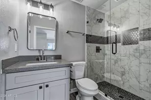 2206 W Beaubien Dr, Phoenix, AZ 85027 - Photo 41