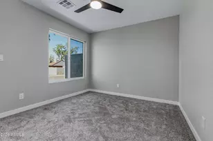 2206 W Beaubien Dr, Phoenix, AZ 85027 - Photo 27