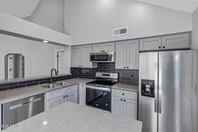 2206 W Beaubien Drive, Phoenix, AZ 85027 - Photo 19
