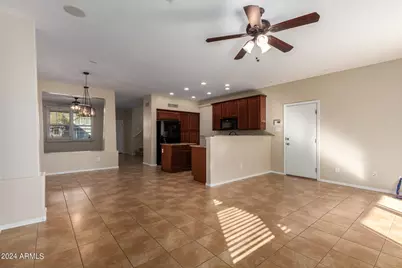 2343 E Sunland Avenue, Phoenix, AZ 85040 - Photo 9