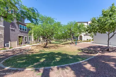 2343 E Sunland Avenue, Phoenix, AZ 85040 - Photo 31