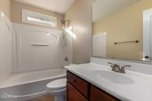 2343 E Sunland Ave, Phoenix, AZ 85040 - Photo 15