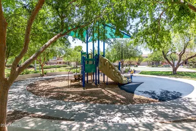 2343 E Sunland Avenue, Phoenix, AZ 85040 - Photo 27