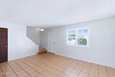 10208 N 8th Place #B, Phoenix, AZ 85020 - Photo 3