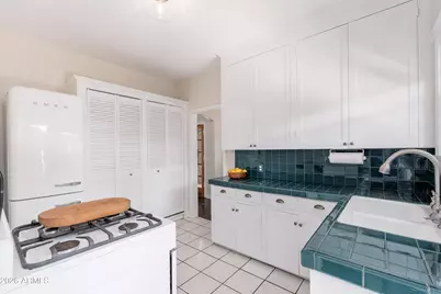 304 W Campbell Avenue, Phoenix, AZ 85013 - Photo 11