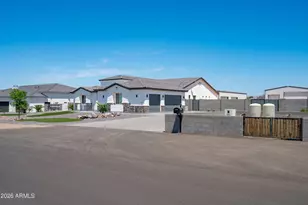 10136 W Hatfield Rd, Peoria, AZ 85383 - Photo 57