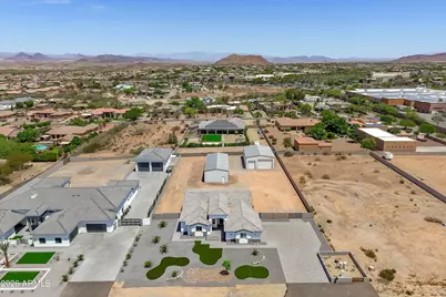 10136 W Hatfield Road, Peoria, AZ 85383 - Photo 3