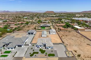 10136 W Hatfield Rd, Peoria, AZ 85383 - Photo 3