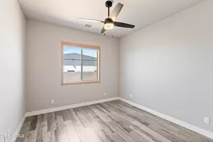 10136 W Hatfield Rd, Peoria, AZ 85383 - Photo 49